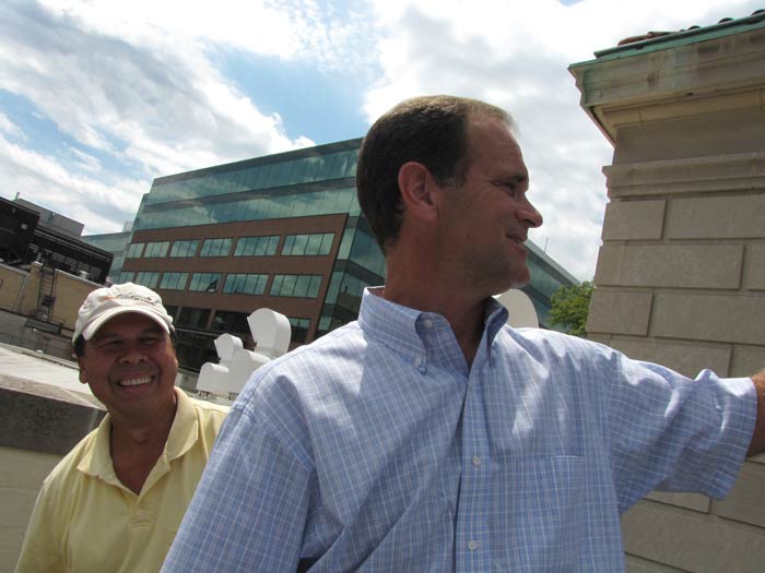 National Geographic Bees Make DC a Little Sweeter - National Geographic